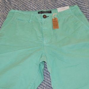Men's American Eagle shorts, 30w, 10" inseam. Pale green, new with tags